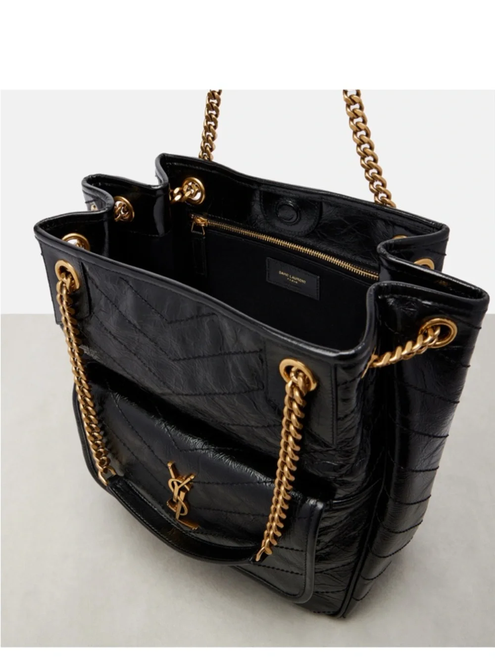NWOT Saint Laurent Black Quilted Patent Leather Tote with Gold Chain Handles - Picture 4 of 6